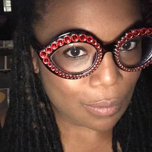 Meet your Posher, Courtney